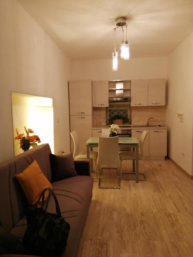 B&B Palazzo Satriano Neapol Pokoj fotografie